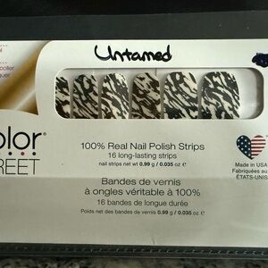 Color Street Untamed Zebra Nail Strips - Black and White